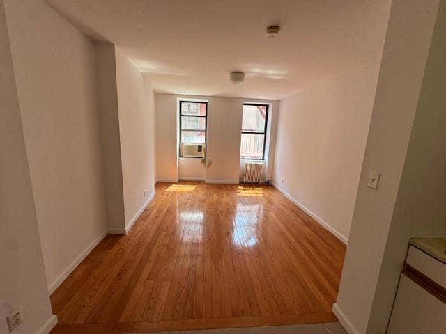 Building Photo - 61 Mott St Unit 5 Rental