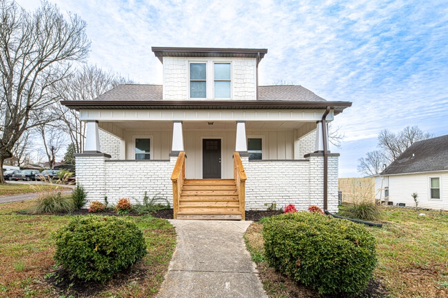 Building Photo - 1287 E Harper Ave