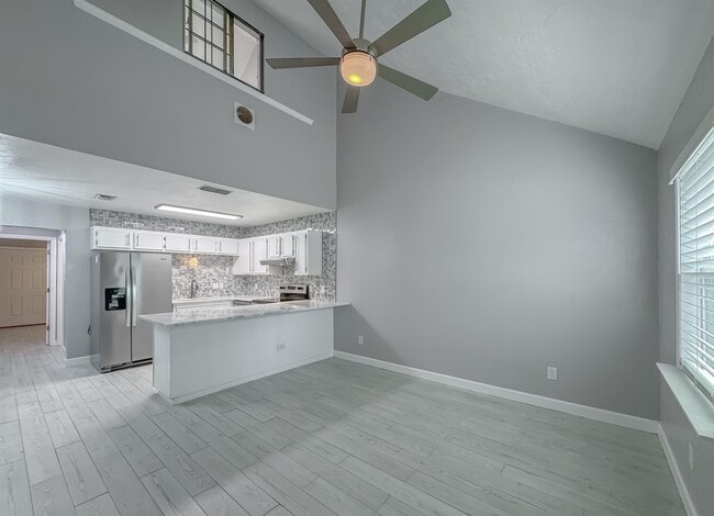 Photo - 934 S Lipona Rd