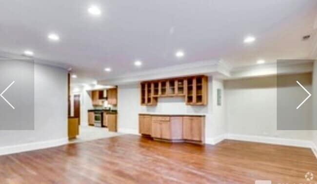 Building Photo - 1429 N Sedgwick St Unit 3 Rental