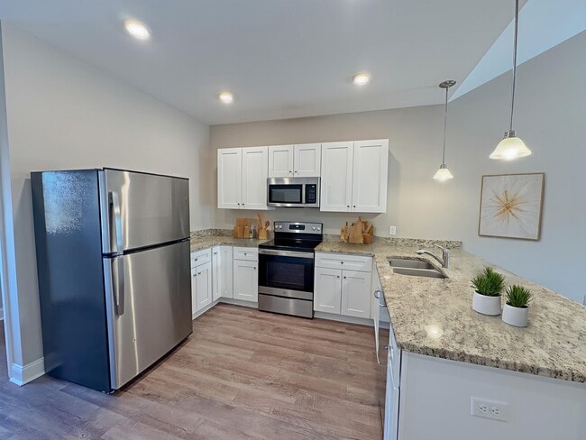 Photo - 104 Waybill Circle