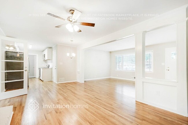 Photo - 465 Center Cir SW