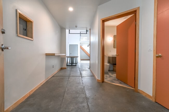 Entrada sin decorar - 2323 Magnolia St Unidad Suite 6