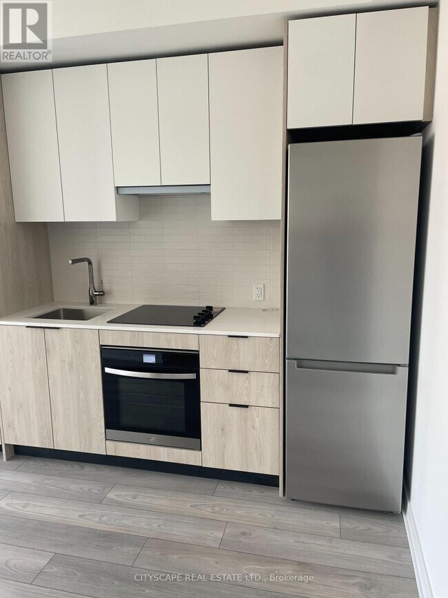 Photo - 1007 The Queensway Unité 1005