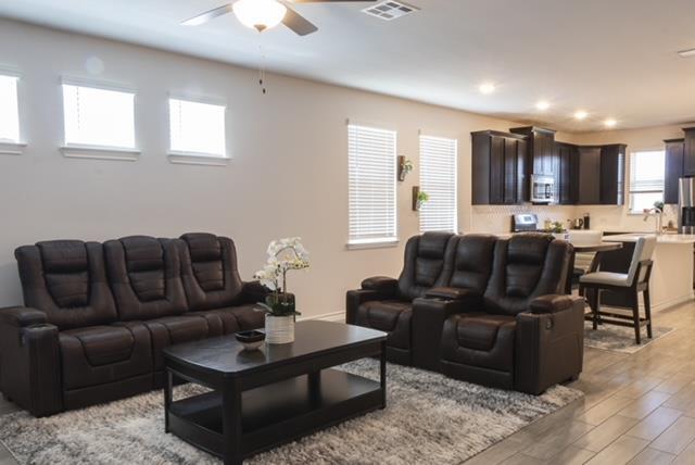 Photo - 3006 Sudha Dr