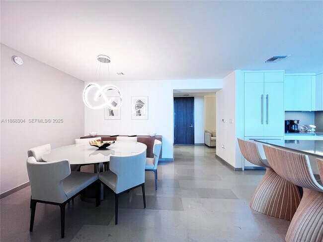 Photo - 68 SE 6th St Unit 1003