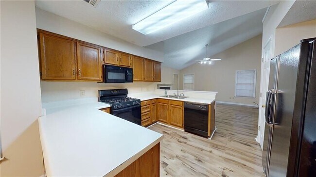 Photo - 110 Beaverwood Ln