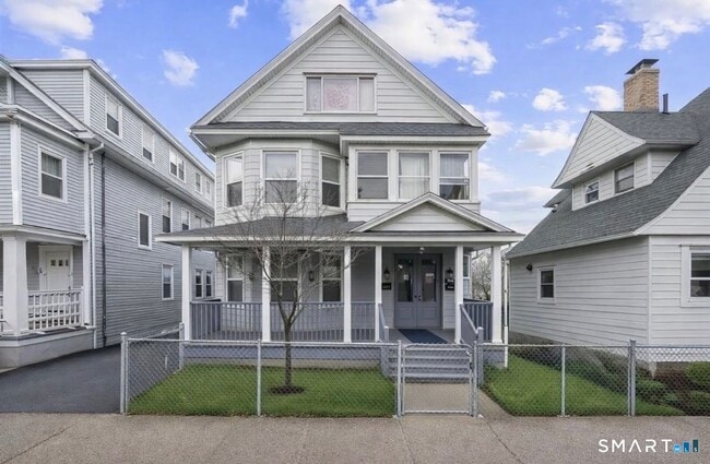 Building Photo - 831-833-833 William St Unit 3