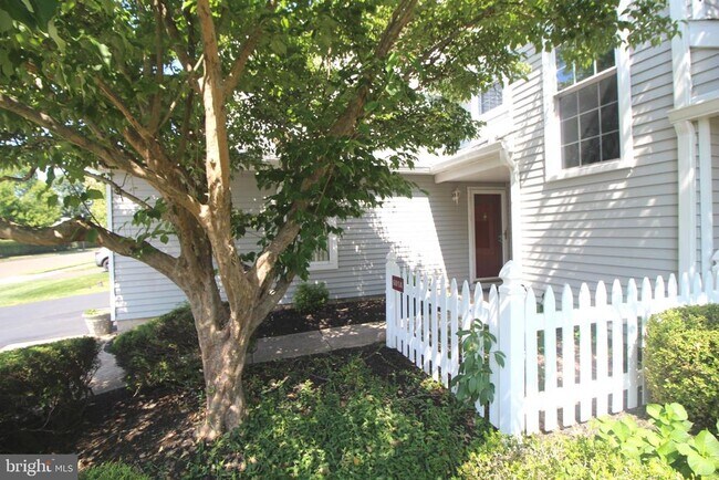 Photo - 681 Rose Hollow Dr
