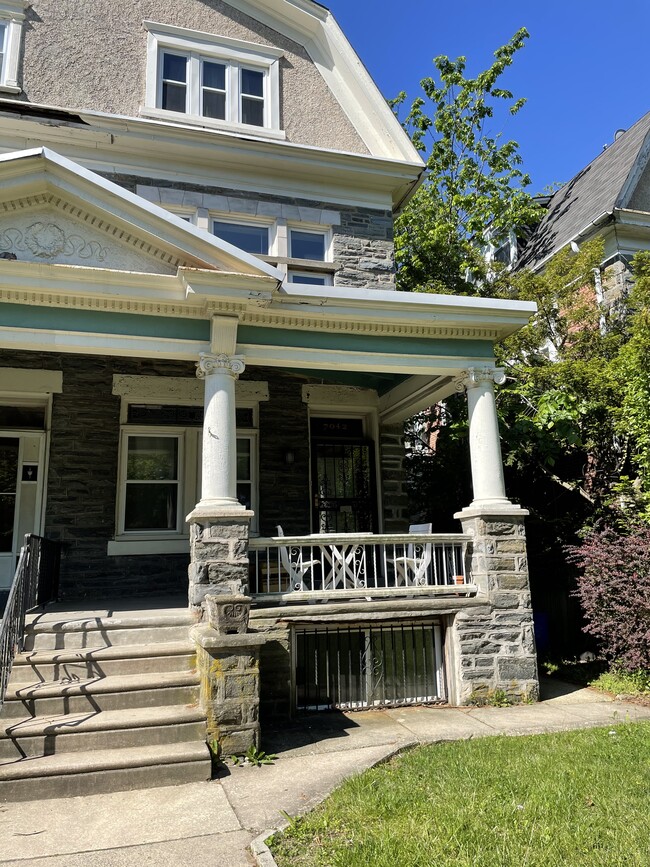 Photo - 7042 Chew Ave