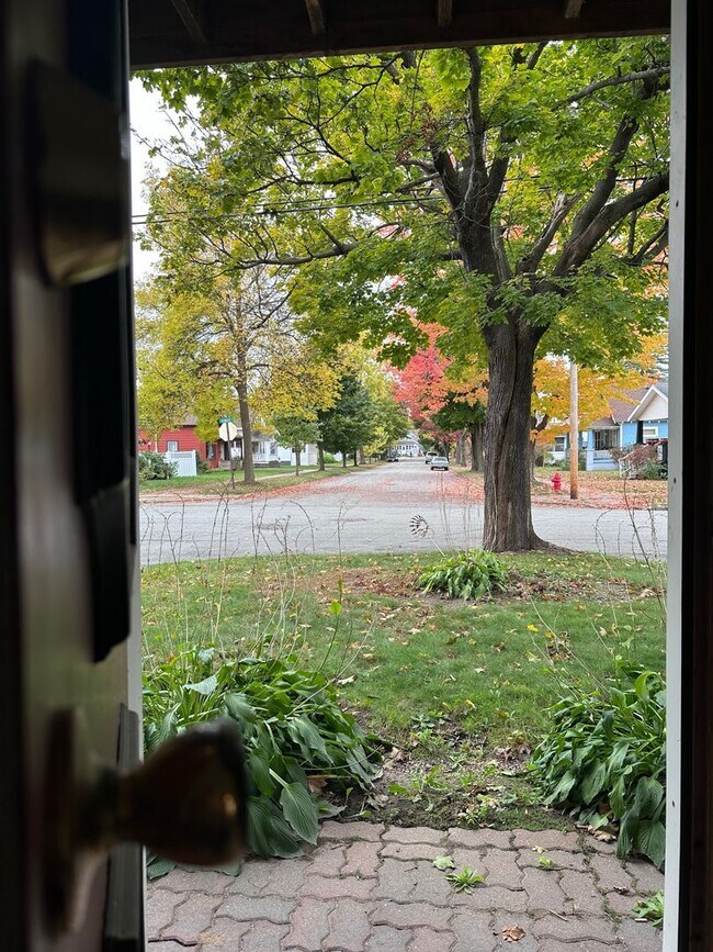 Photo - 903 Genrich St Unit D