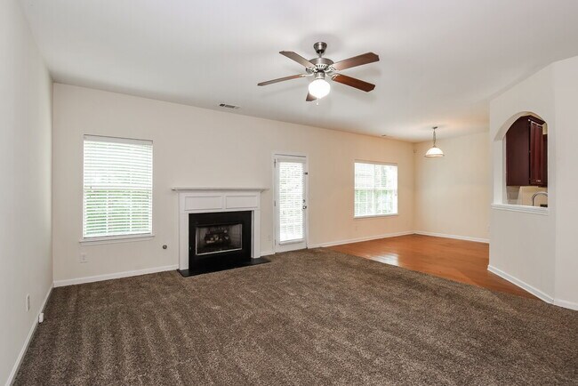 Photo - 4740 Hopewell Manor Dr