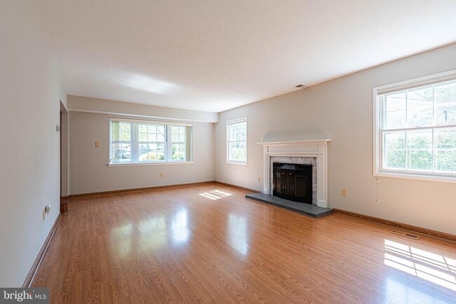 Photo - 13145 Madonna Ln