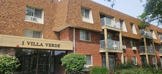 Building Photo - 1 Villa Verde Dr Unit 210