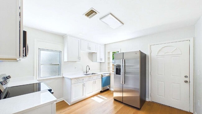 Photo - 1642 39th St S