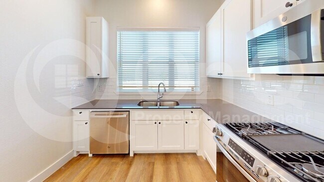 Photo - 217 Mule Deer Mews