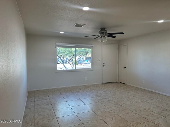 Photo - 4109 E Winchcomb Dr