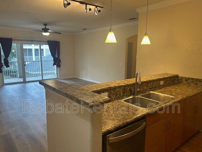 Photo - 8290 Gate Pkwy W Unit #1314