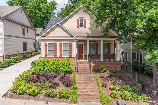 Photo - 1270 Fowler St NW