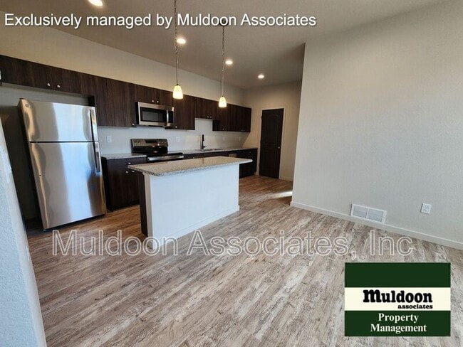 Photo - 898 S Harmony Dr