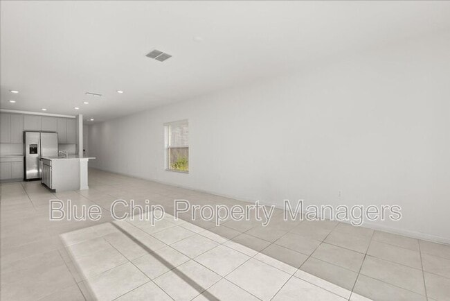 Photo - 1725 White Water Ct