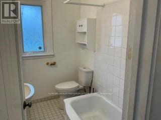 Photo - 28 Base Line Rd E