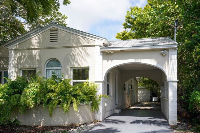 Building Photo - 2280 SW 16th Ct Rental