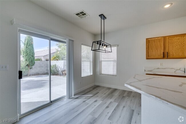 Building Photo - 1581 Peaceful Pine St Rental