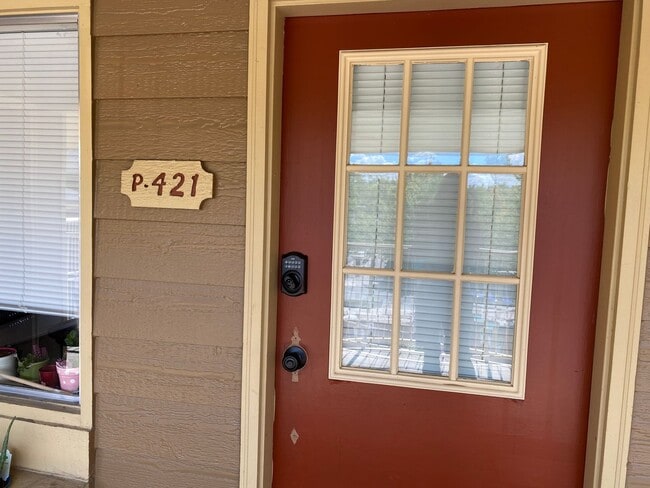 Photo - Top Floor Condo with View of the Flatirons and the Pool Unidad P421