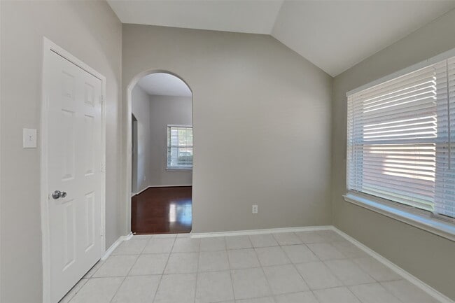 16407 Redbud Berry Ln