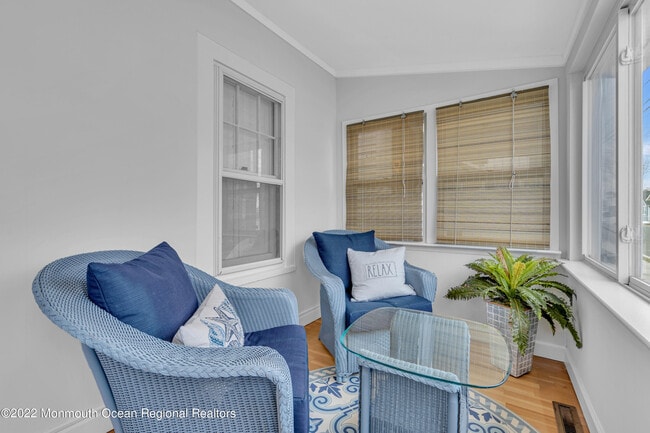 Photo - 629 Redmond Ave