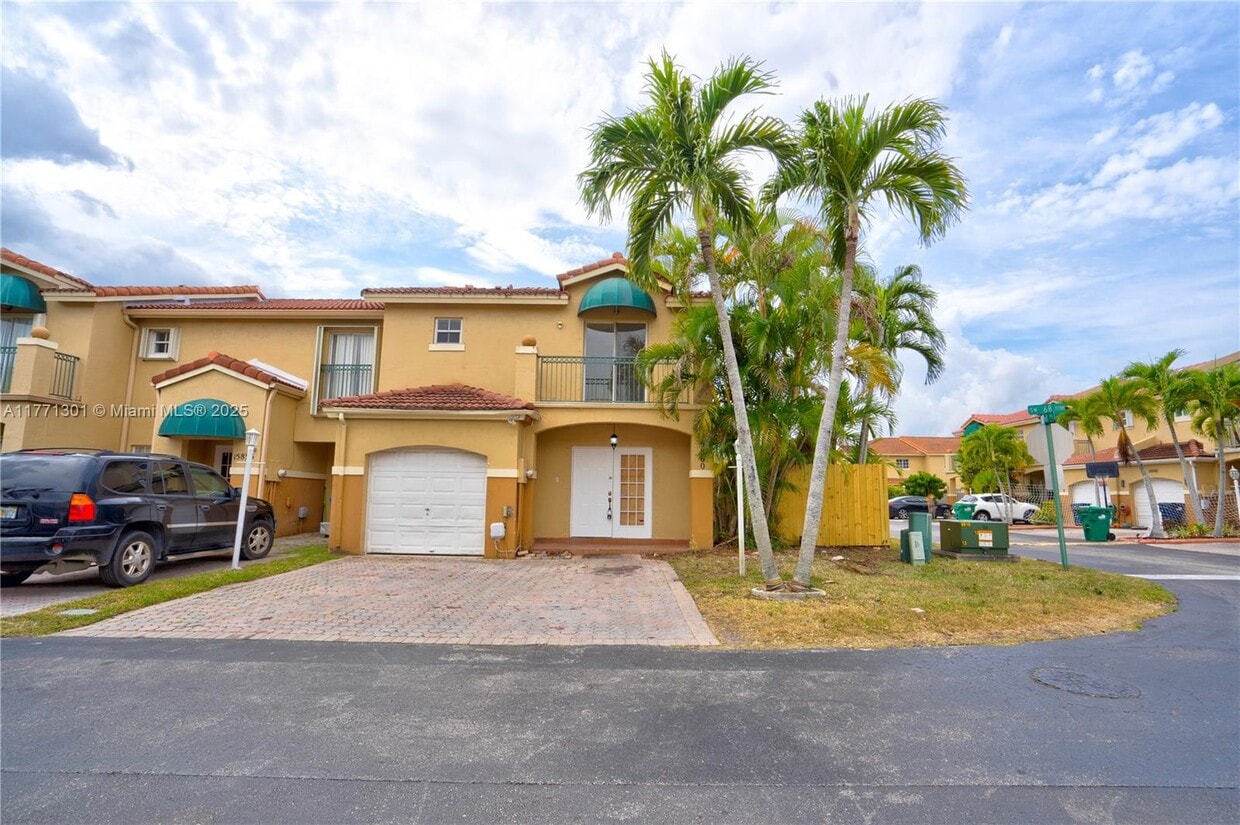 Photo - 15860 SW 68th Ter (Miami, FL)
