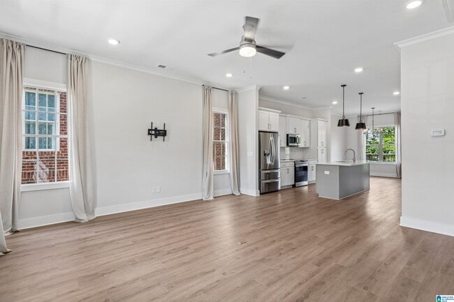 Photo - 47804780 Silas Ave