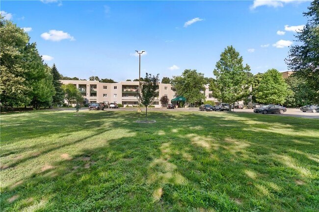 Property - 31 Devereux St Unit 208