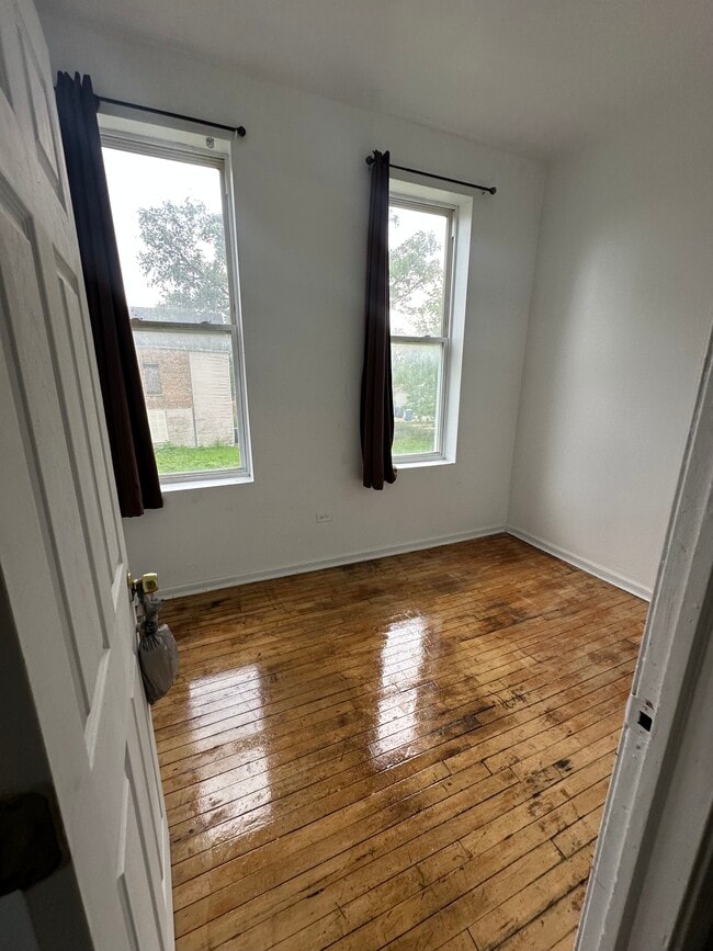 Photo - 1626 S Karlov Ave Unit 2