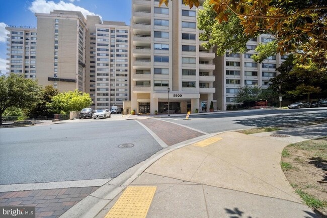 Photo - 4515 Willard Ave Condo