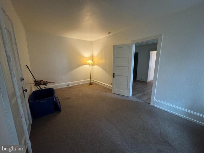 Photo - 261 N York St Unit 5