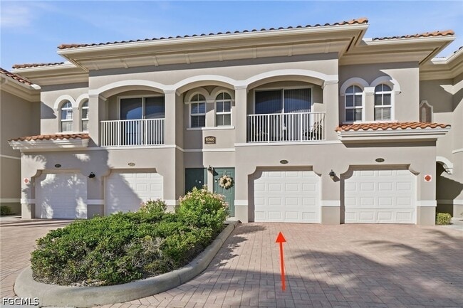 Building Photo - 8560 Violeta St Unit 204