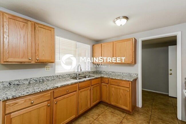2 Bedroom Pet-Friendly Home in Tucson, AZ with Main Street Renewal