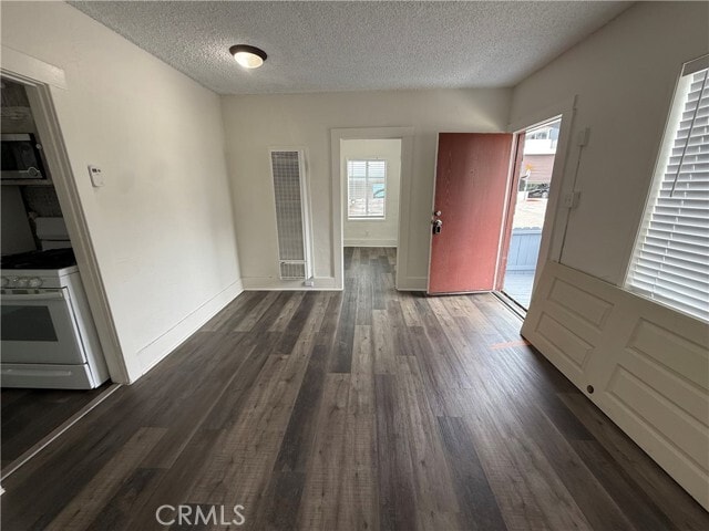 Photo - 1053 Loma Dr