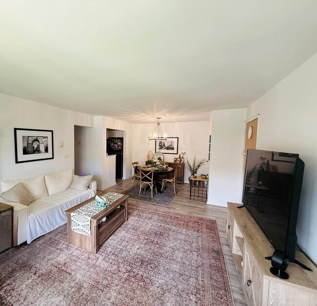 Photo - 460 Liberty St Unit 312