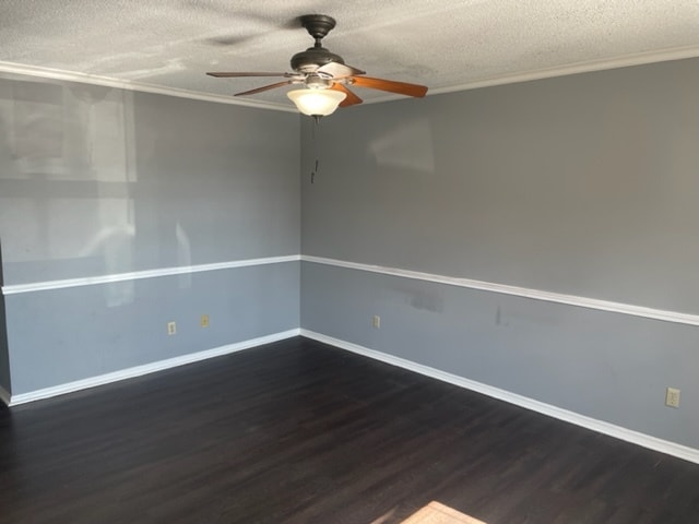 large living room - 335 W 12th St Unit C-4