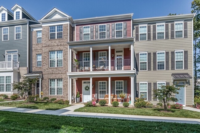 Building Photo - Live Bold at The Grove! Rental