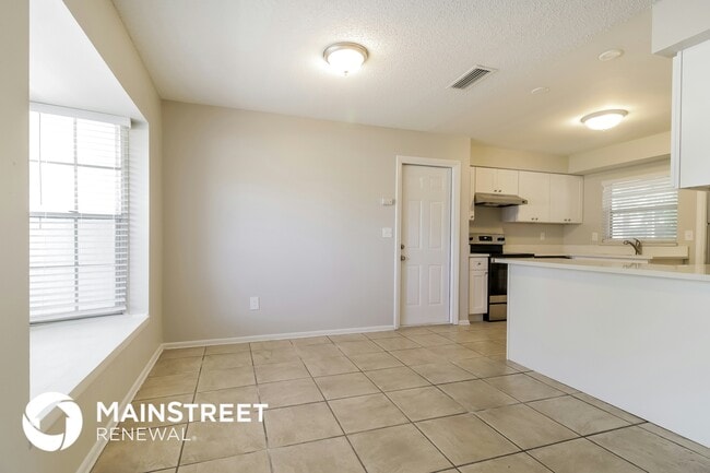 Photo - 1035 Country Club Blvd