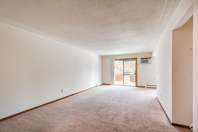 Large 2BR, 1.5BA - 1032SF - Living Room