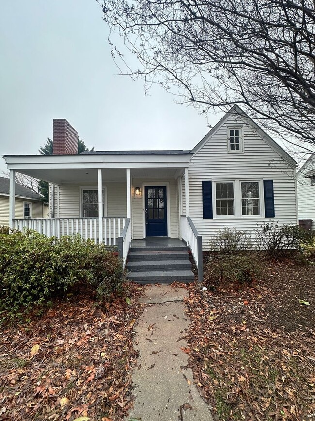 Building Photo - 840 Byrd Ave