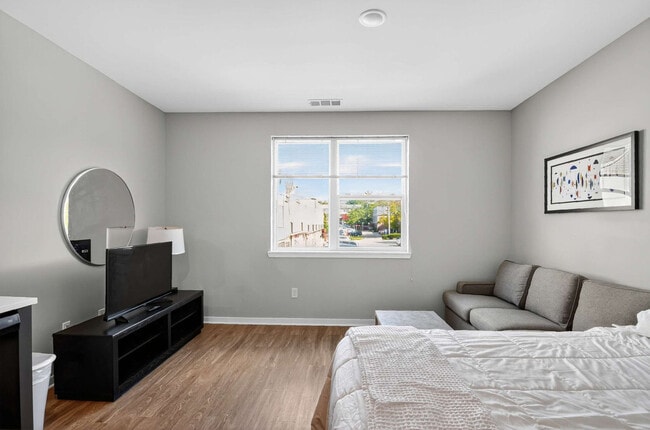 Building Photo - 229 S Grant St Unit ID1356312P