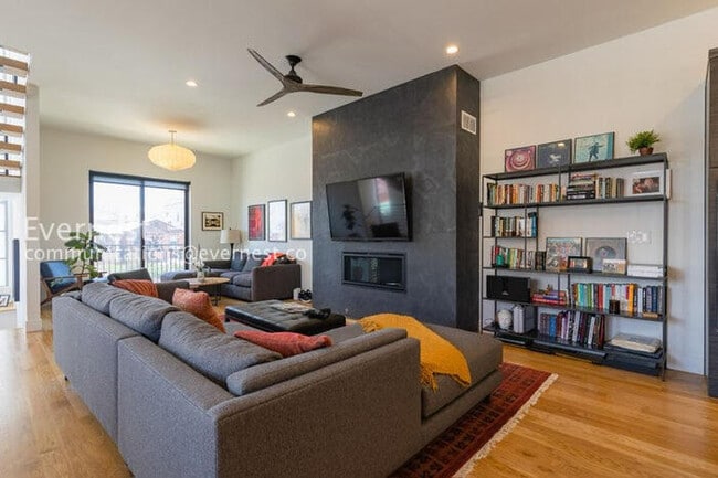 Photo - 2599 Arapahoe St