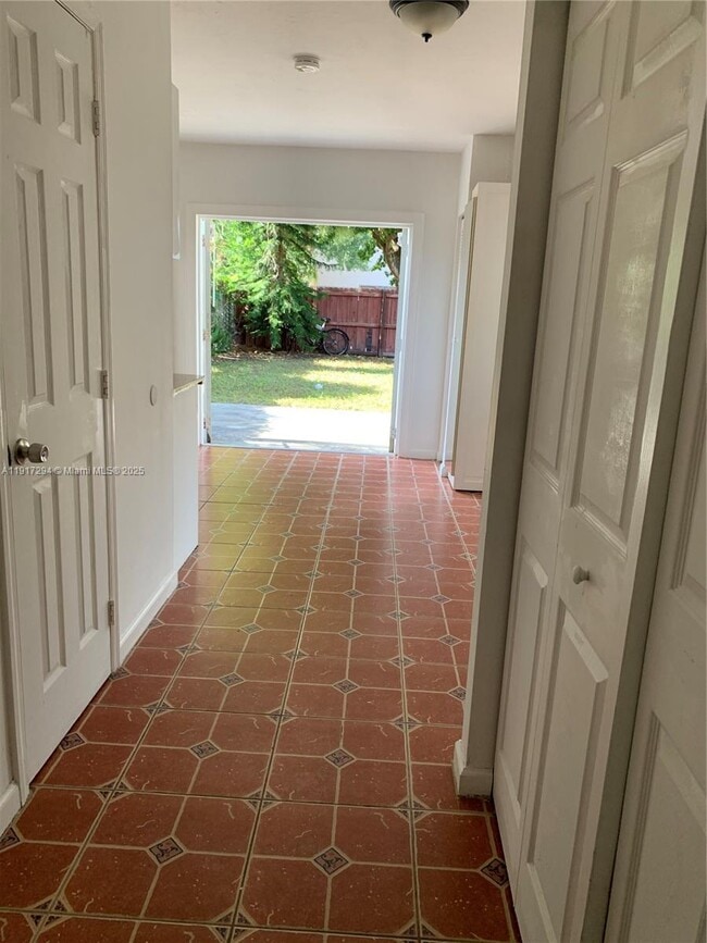 Photo - 750 NE 86th St Unit 3