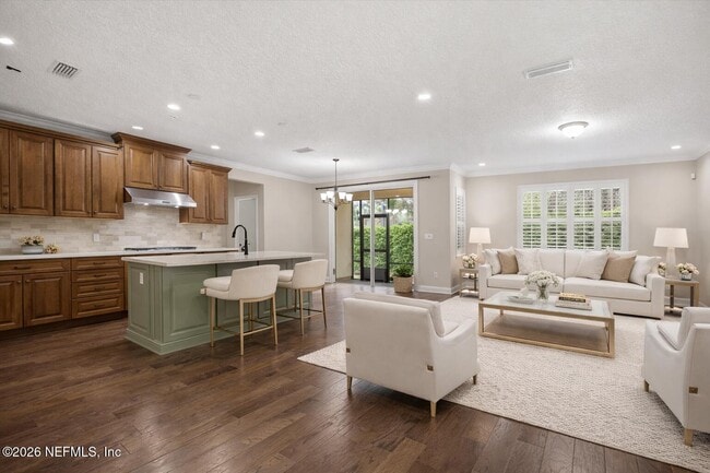 Photo - 80 Oyster Bay Way